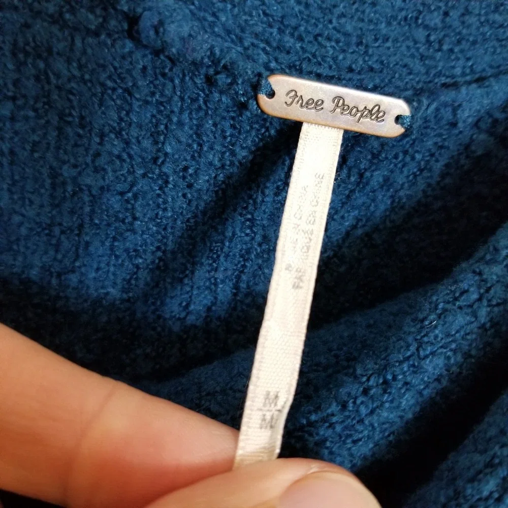 Free People Women‎ Strawberry Fields Cowl Neck Sweater Sz M Teal Blue Boho